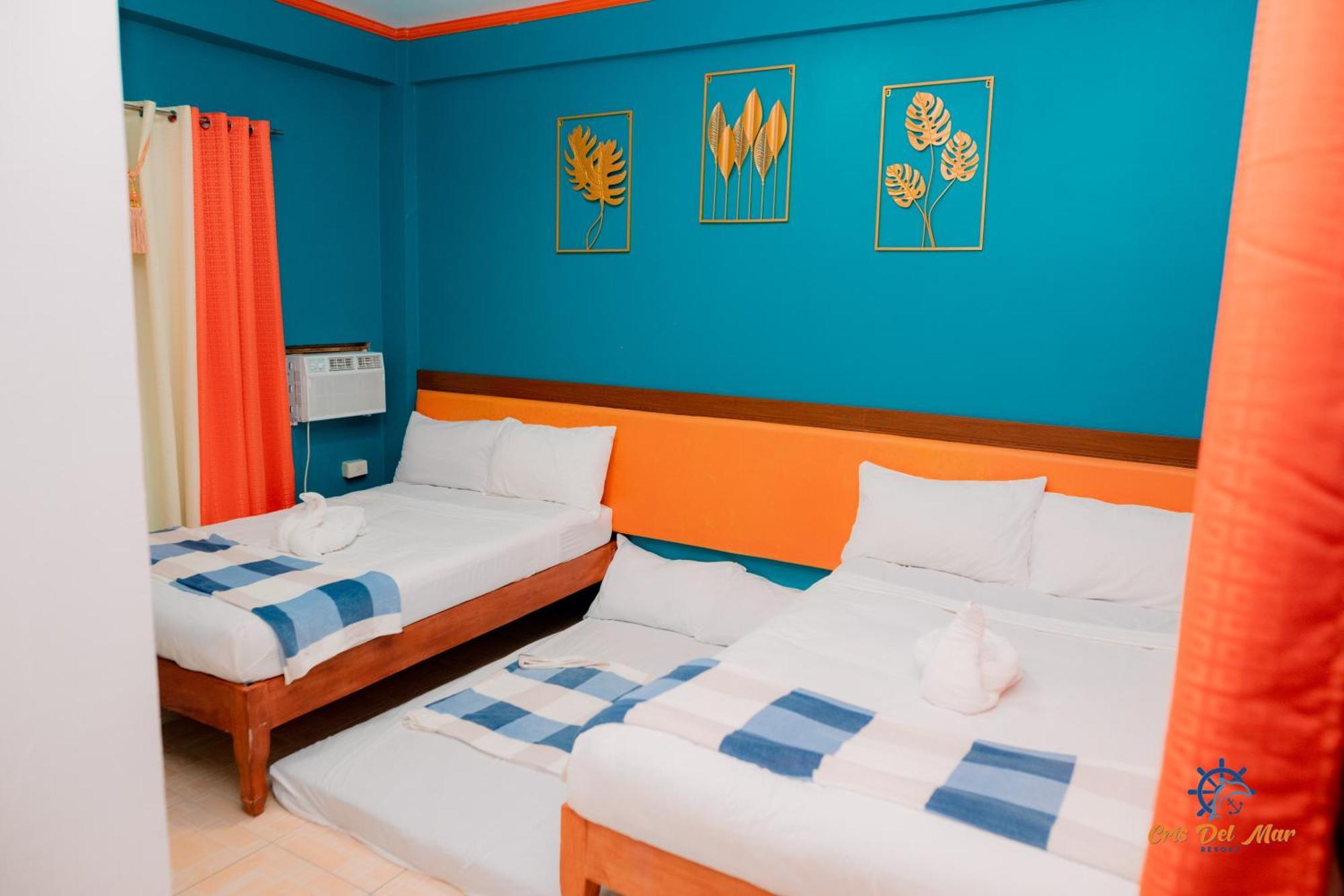 Cris Del Mar Resort Bolinao Exterior photo