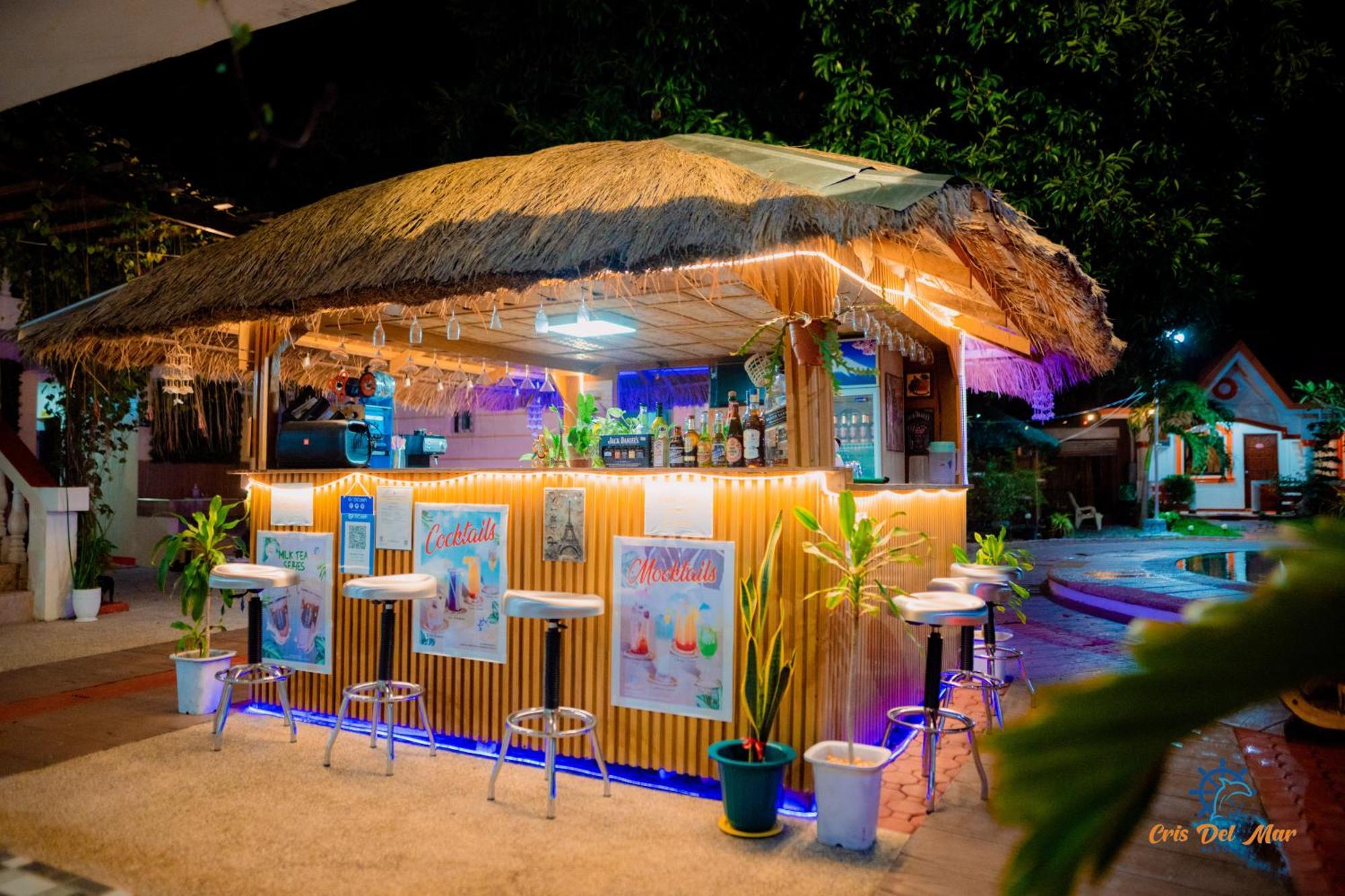 Cris Del Mar Resort Bolinao Exterior photo