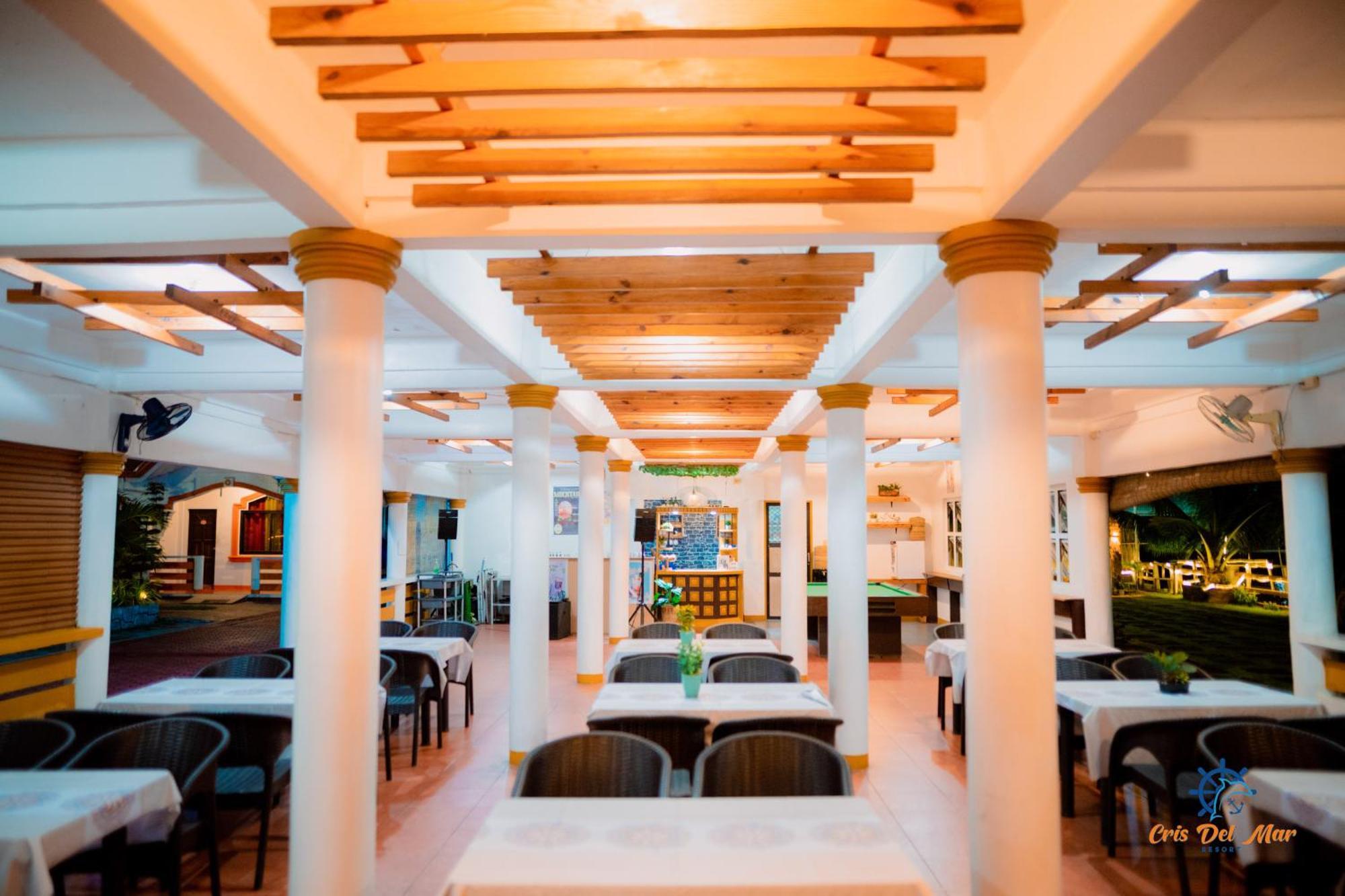 Cris Del Mar Resort Bolinao Exterior photo