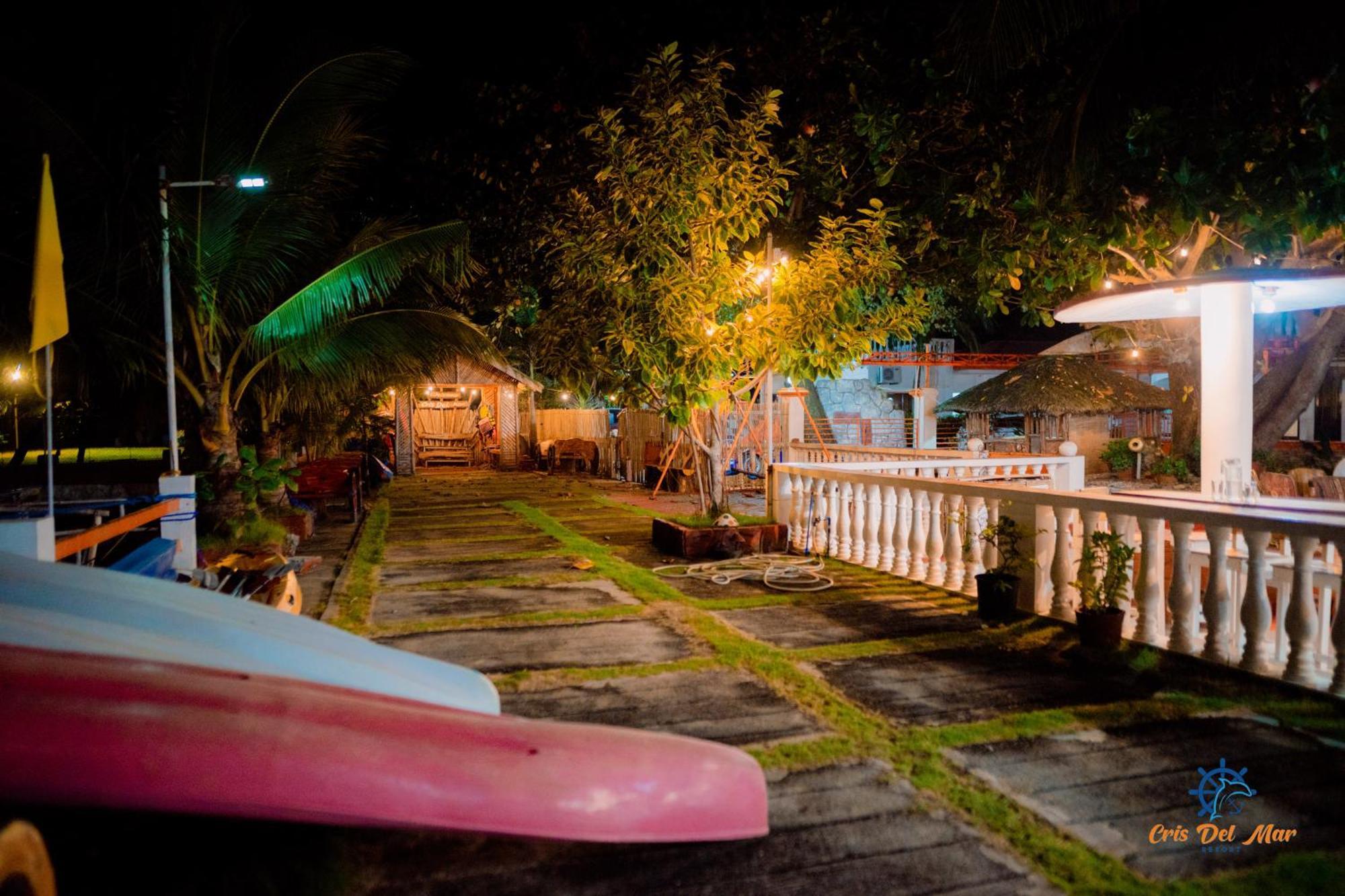 Cris Del Mar Resort Bolinao Exterior photo