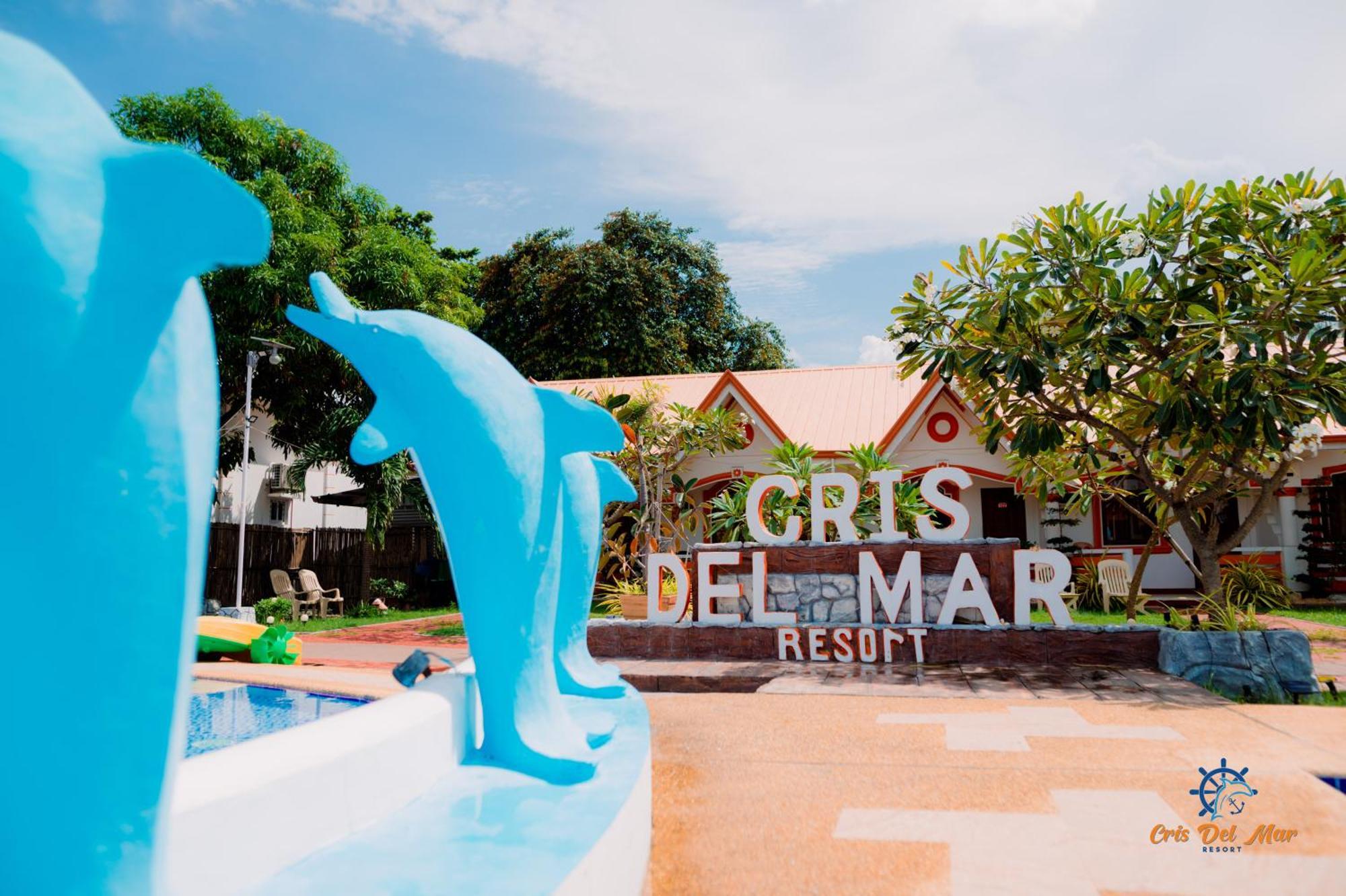 Cris Del Mar Resort Bolinao Exterior photo