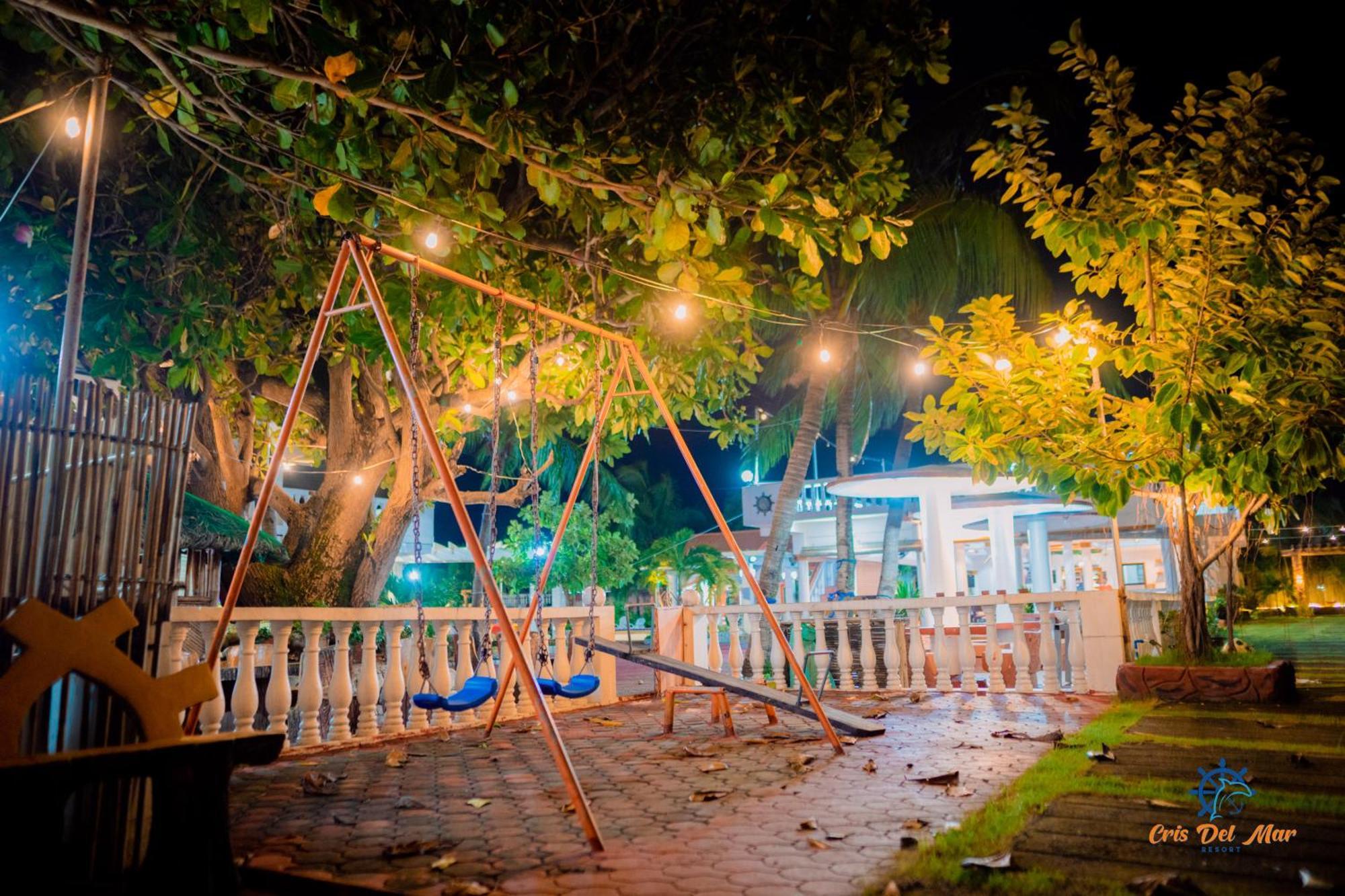 Cris Del Mar Resort Bolinao Exterior photo