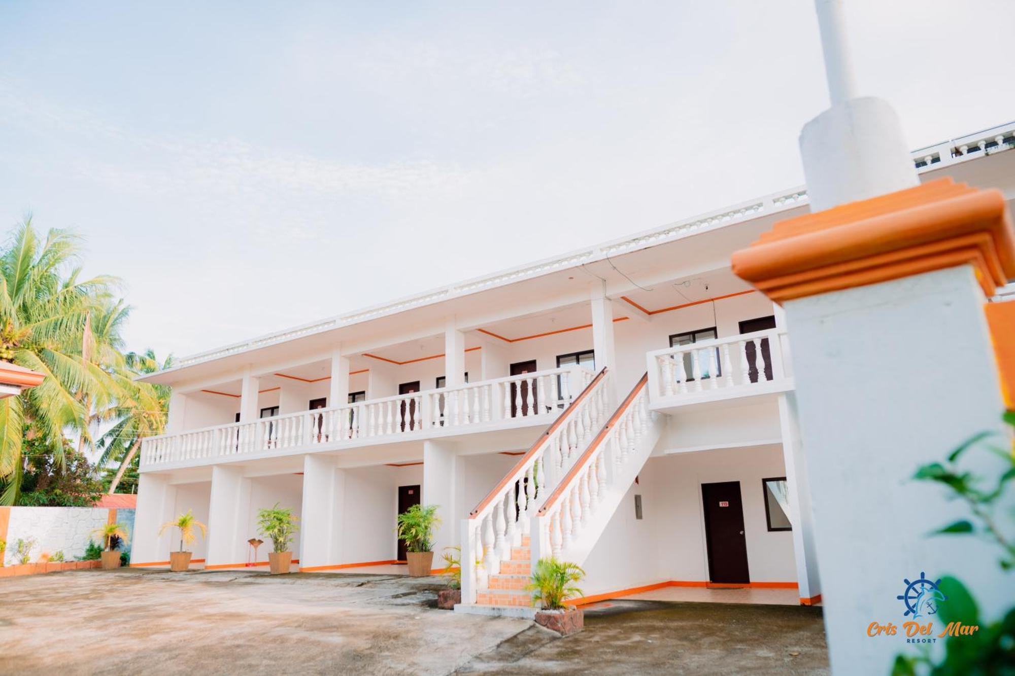 Cris Del Mar Resort Bolinao Room photo